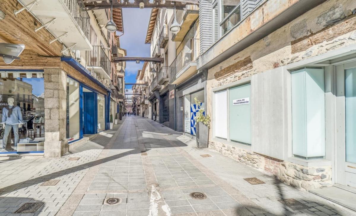 3.1 Apartamento Cap Del Bosc Puigcerdà Buitenkant foto